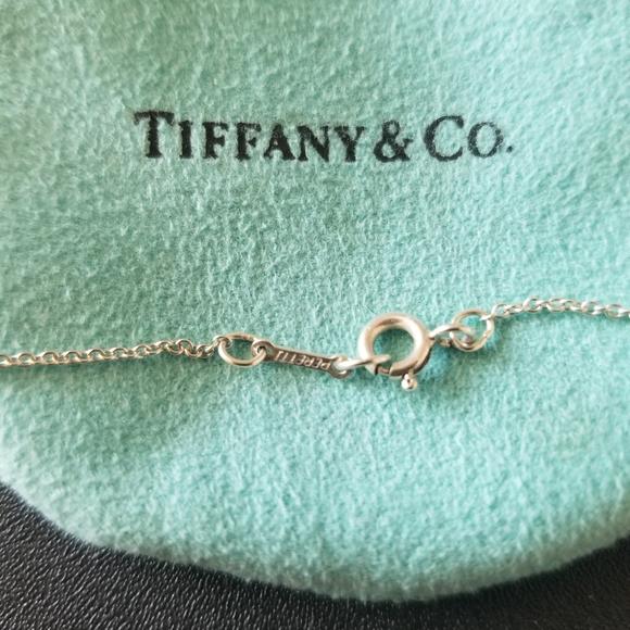 Tiffany & Co. Elsa Peretti Bean Necklace - Picture 7 of 11